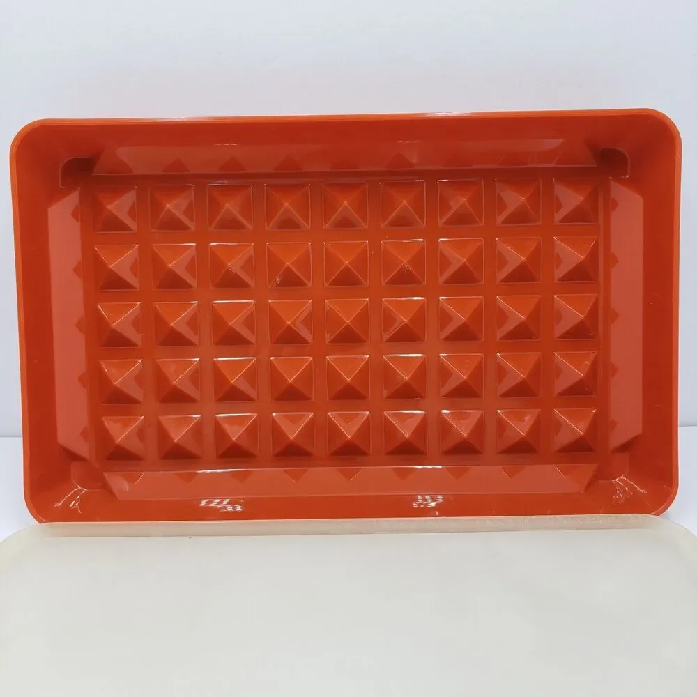 Vintage Tupperware 1292 Bacon Deli Meat Keeper Container Paprika Red w Lid 1293